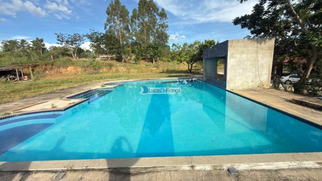 CHÁCARA NO AGROVALE VALE DO AMANHECER