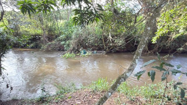 CHÁCARA NO AGROVALE VALE DO AMANHECER