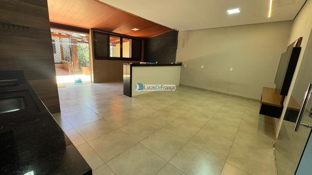 Imóvel moderno na quadra 21 do Setor Tradicional