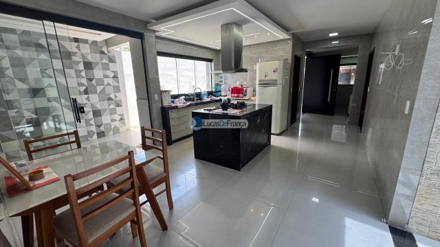 Imóvel moderno na quadra 21 do Setor Tradicional