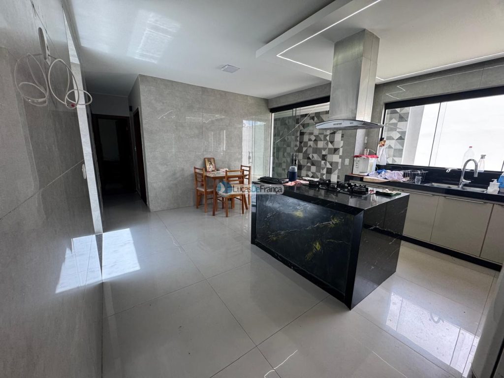 imóvel moderno na quadra 21 do Setor Tradicional (33)