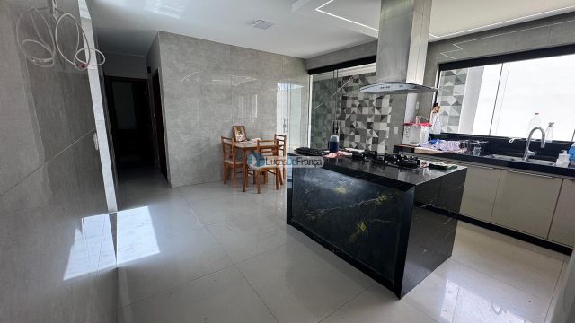 Imóvel moderno na quadra 21 do Setor Tradicional