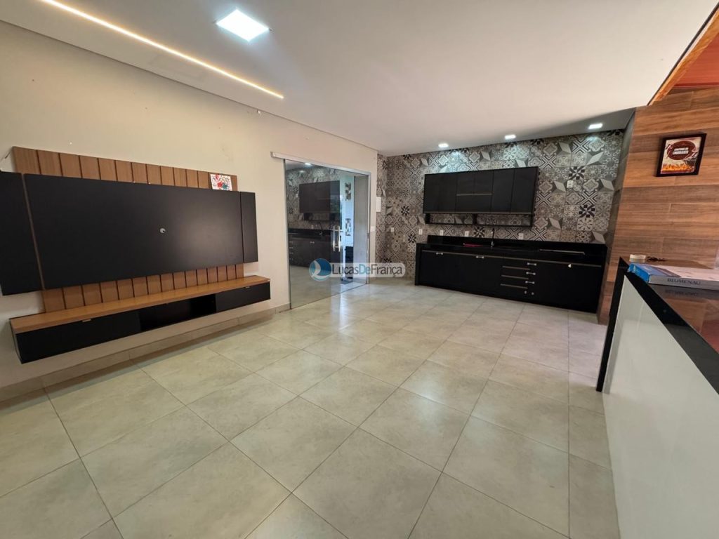 imóvel moderno na quadra 21 do Setor Tradicional (4)