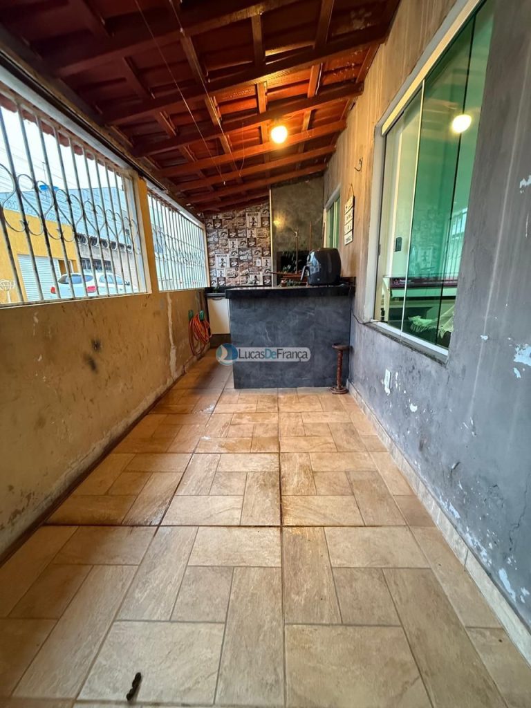 CASA MODERNA JARDIM RORIZ (12)