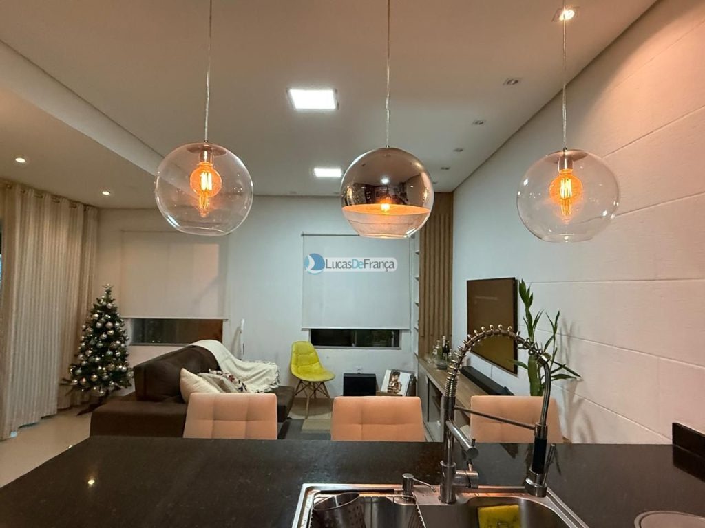 CASA MODERNA JARDIM RORIZ (7)