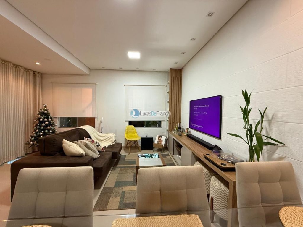 CASA MODERNA JARDIM RORIZ (8)