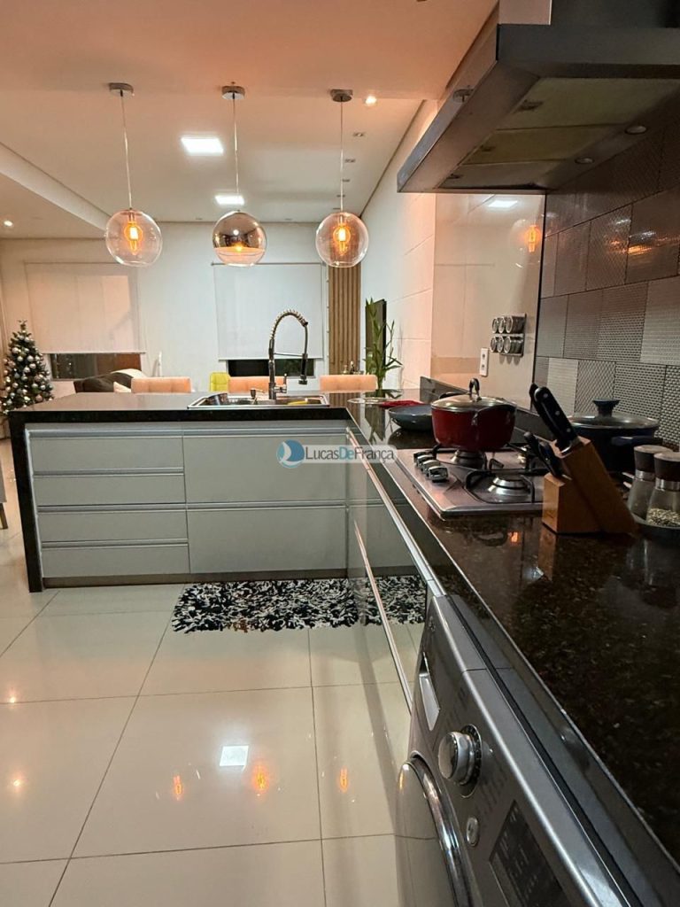 CASA MODERNA JARDIM RORIZ (9)