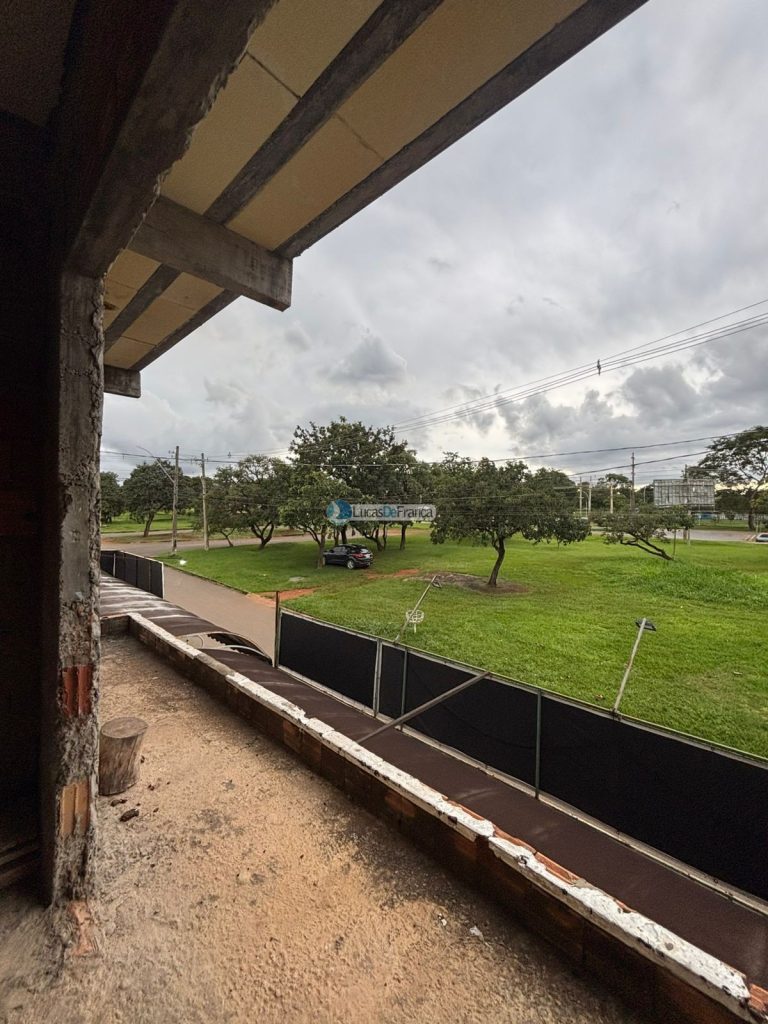 Casa na Vila Militar em Frente à Av. Independência (10)