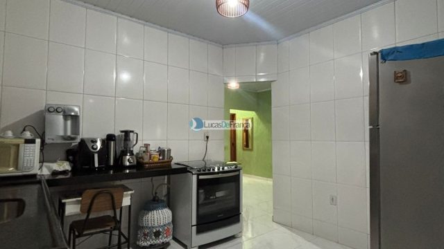 Casa na Vila Militar, em Frente à Av. Independência