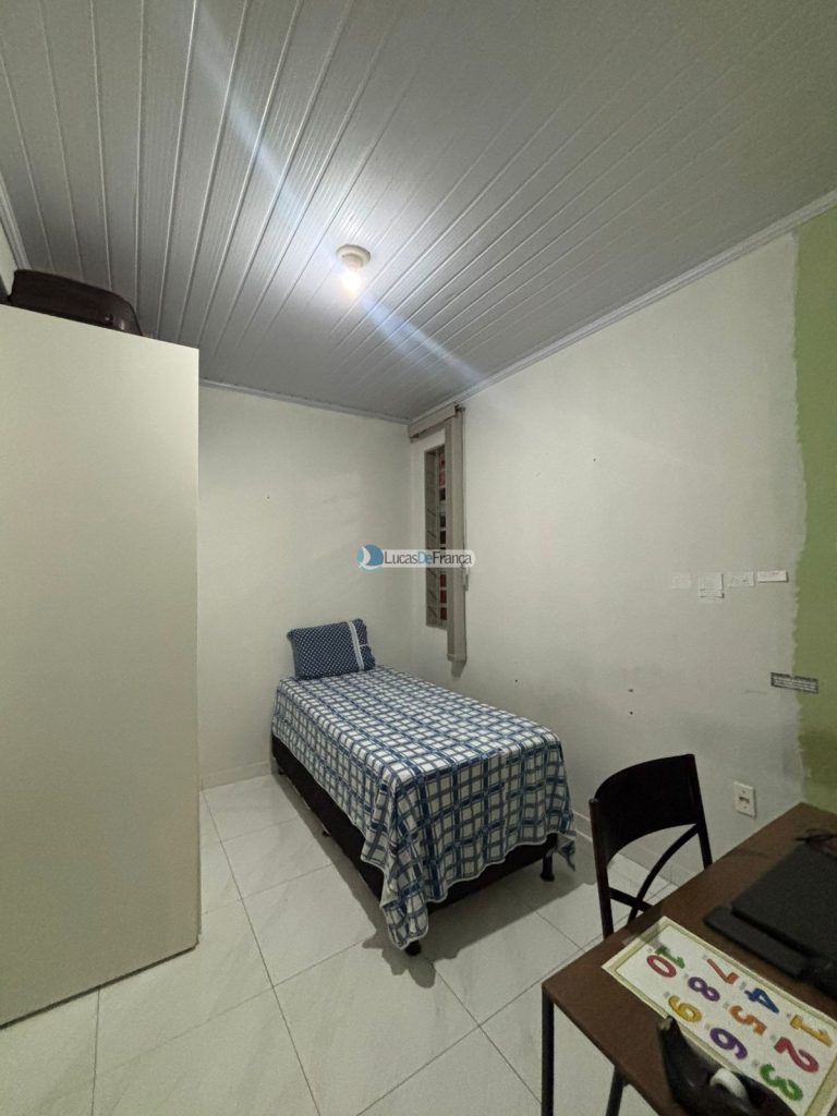 Casa na Vila Militar em Frente à Av. Independência (8)