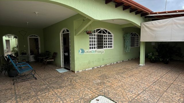 Casa na Vila Vicentina. Próximo ao antigo DETRAN