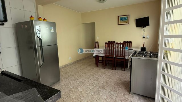 Casa na Vila Vicentina. Próximo ao antigo DETRAN