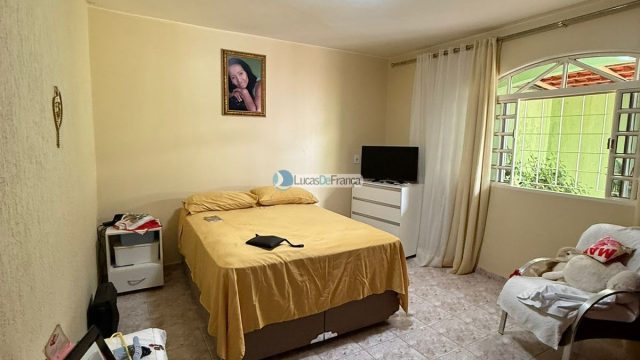 Casa na Vila Vicentina. Próximo ao antigo DETRAN