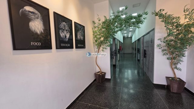 Edifício comercial no Arapoangas