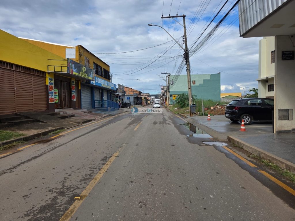 edifício comercial no Arapoangas (13)