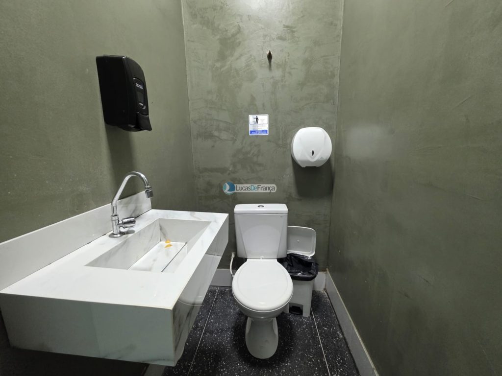 edifício comercial no Arapoangas (3)