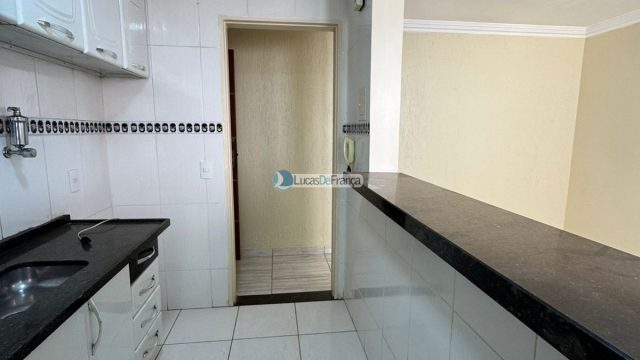 Apartamento reformado na Quadra 5 da Vila Buritis