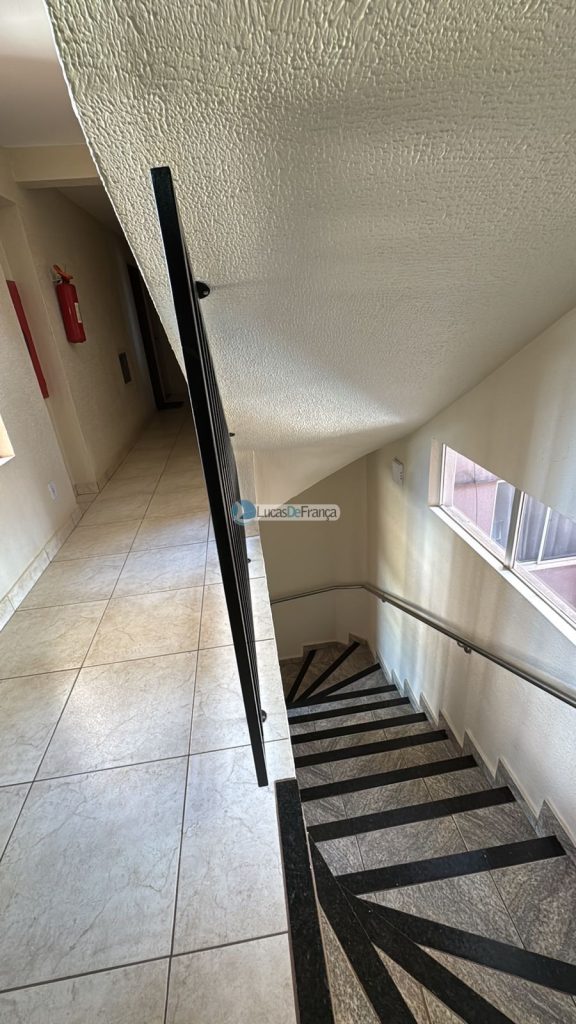 Apartamento reformado na Quadra 5 da Vila Buritis (8)