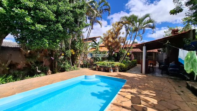 Casa 3 Quartos sendo 1 suite, toda na laje, com piscina no Módulo 5 – Nova Colina – Sobradinho-DF