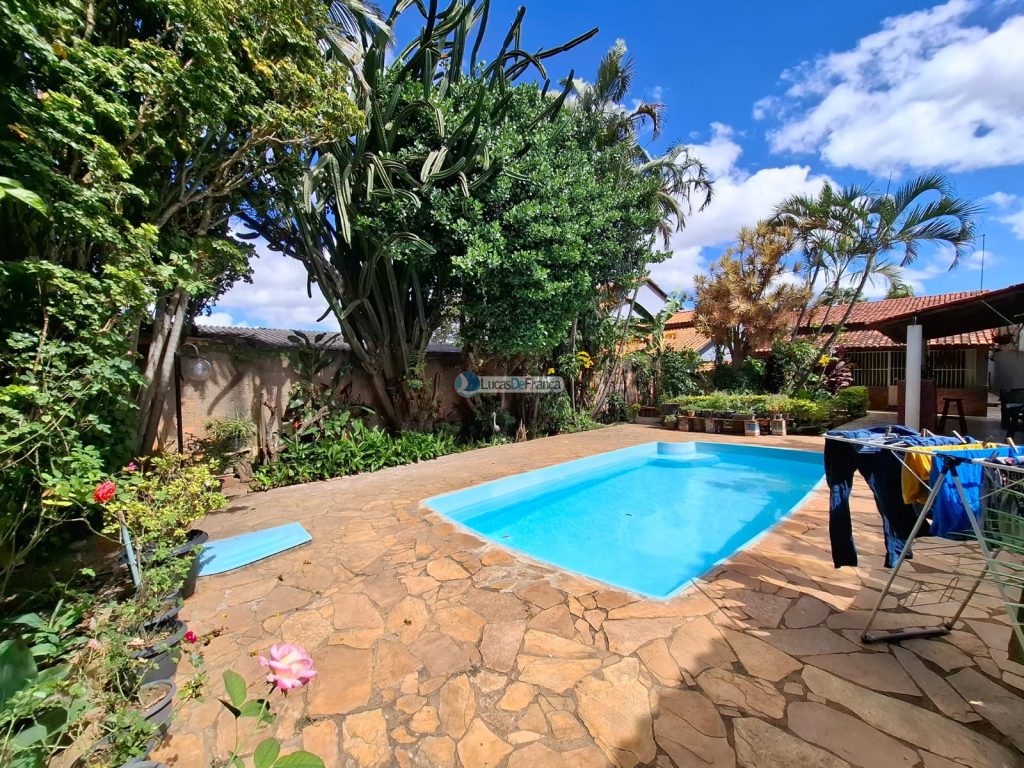 Casa 3 Quartos toda na laje com piscin Nova Colina Sobradinho (14)