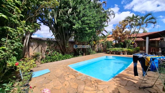 Casa 3 Quartos sendo 1 suite, toda na laje, com piscina no Módulo 5 – Nova Colina – Sobradinho-DF