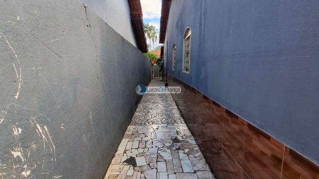 Casa 3 Quartos sendo 1 suite, toda na laje, com piscina no Módulo 5 – Nova Colina – Sobradinho-DF