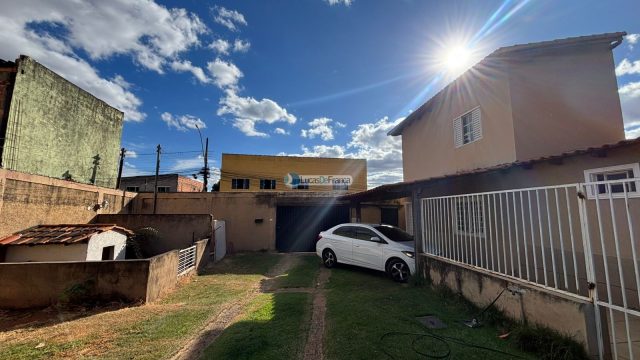 Casa no Arapoanga próximo ao posto de saúde 5