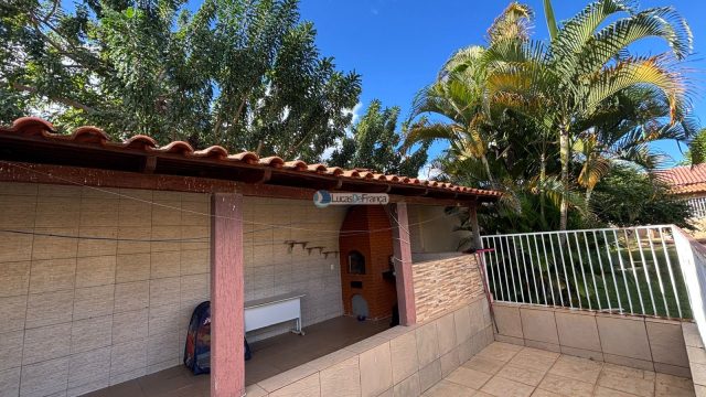 Casa no Arapoanga próximo ao posto de saúde 5