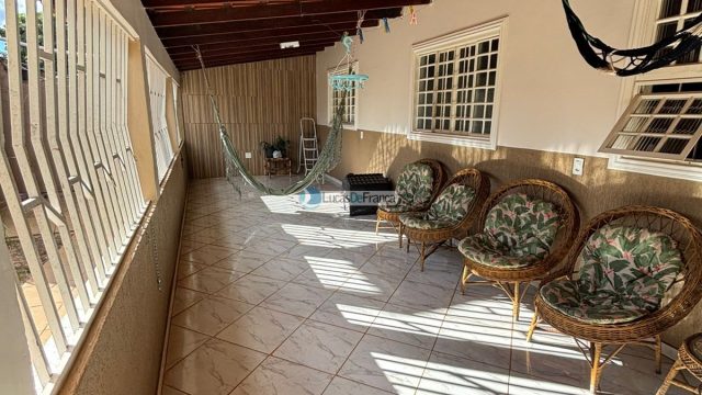 Casa no Arapoanga próximo ao posto de saúde 5