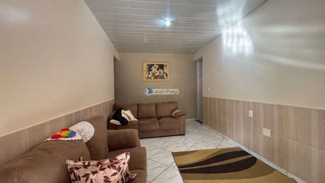 Casa no Arapoanga próximo ao posto de saúde 5