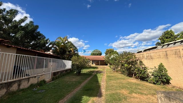 Casa no Arapoanga próximo ao posto de saúde 5