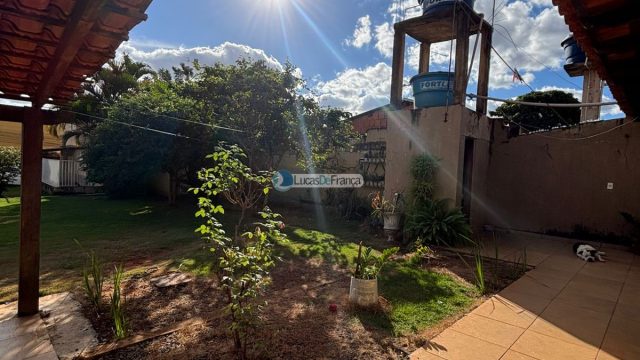 Casa no Arapoanga próximo ao posto de saúde 5