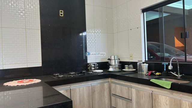 Casa no Arapoanga Próximo ao Supermercado Siqueira.