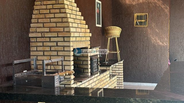 Casa no Arapoanga Próximo ao Supermercado Siqueira.
