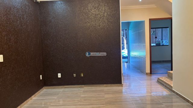 Casa no Arapoanga Próximo ao Supermercado Siqueira.
