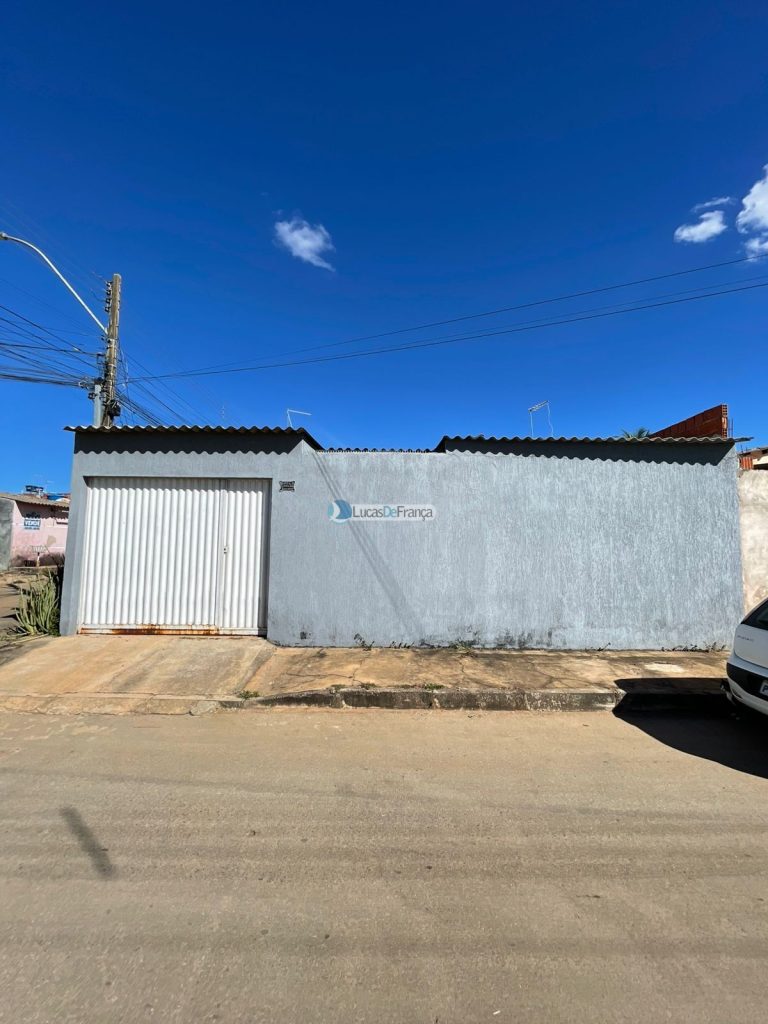 Casa no Arapoangas Próximo da padaria Esteves (1)