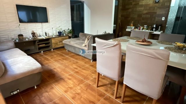 Excelente Casa no Arapoangas Próximo da padaria Esteves