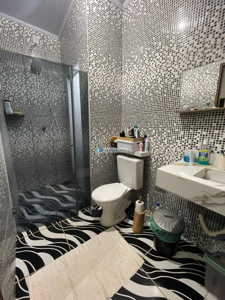 Casa no Arapoangas Próximo da padaria Esteves (7)