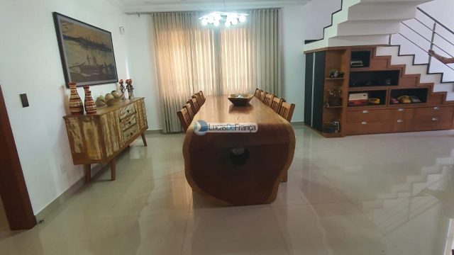 Casa no Setor Tradicional – Rua Gabriela Guimarães