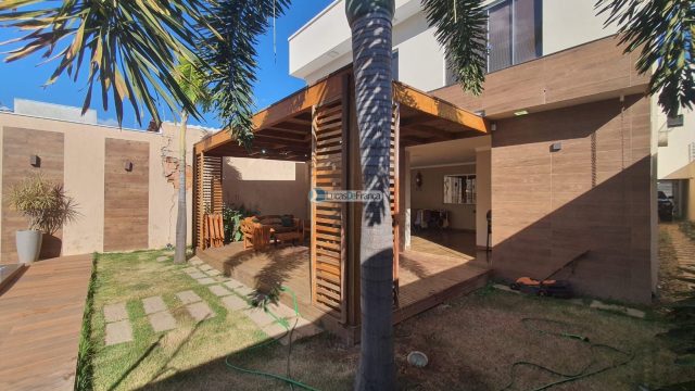 Casa no Setor Tradicional – Rua Gabriela Guimarães