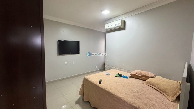 Excelente imóvel na avenida Hugo Lobo