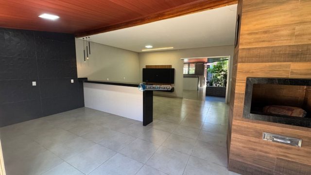 Excelente imóvel na avenida Hugo Lobo