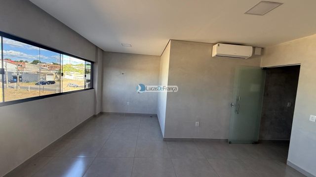 Predio à venda no coração do Arapoanga