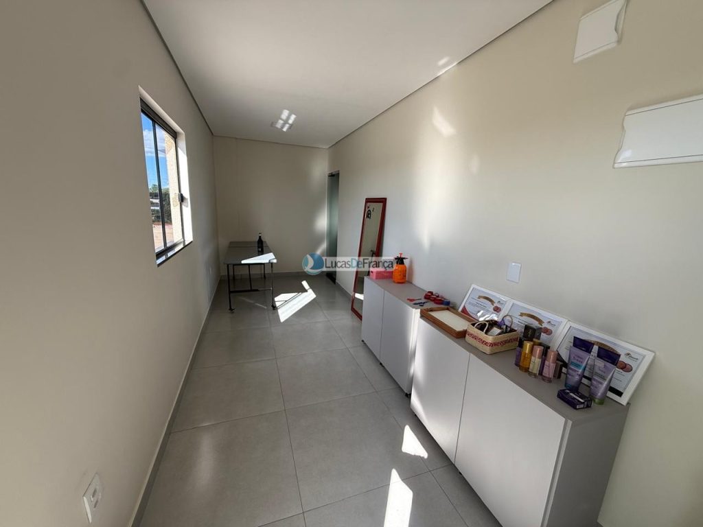 Predio à venda no coração do Arapoanga (5)