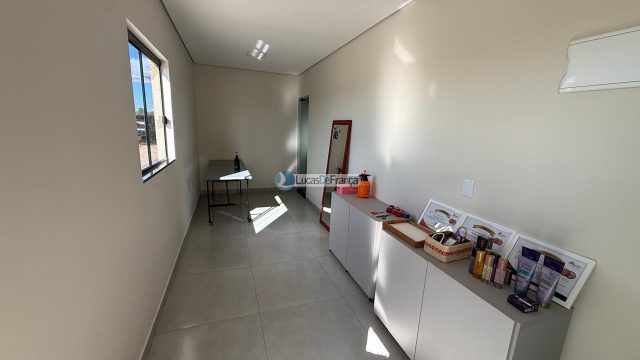 Predio à venda no coração do Arapoanga