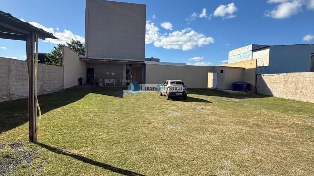 Predio à venda no coração do Arapoanga