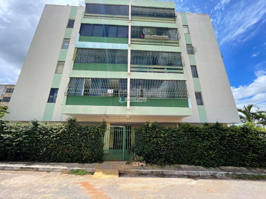 Apartamento na Quadra 01 Bloco M (1)