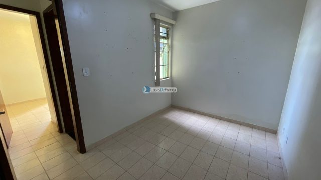 Apartamento na Quadra 01, Bloco M (1º Andar)