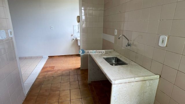 Apartamento na Quadra 01, Bloco M (1º Andar)
