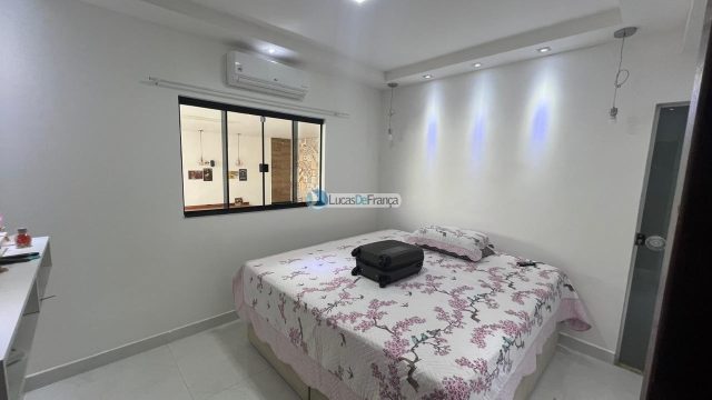 Casa na Vila Buritis Quadra 6 J. Próximo à escola